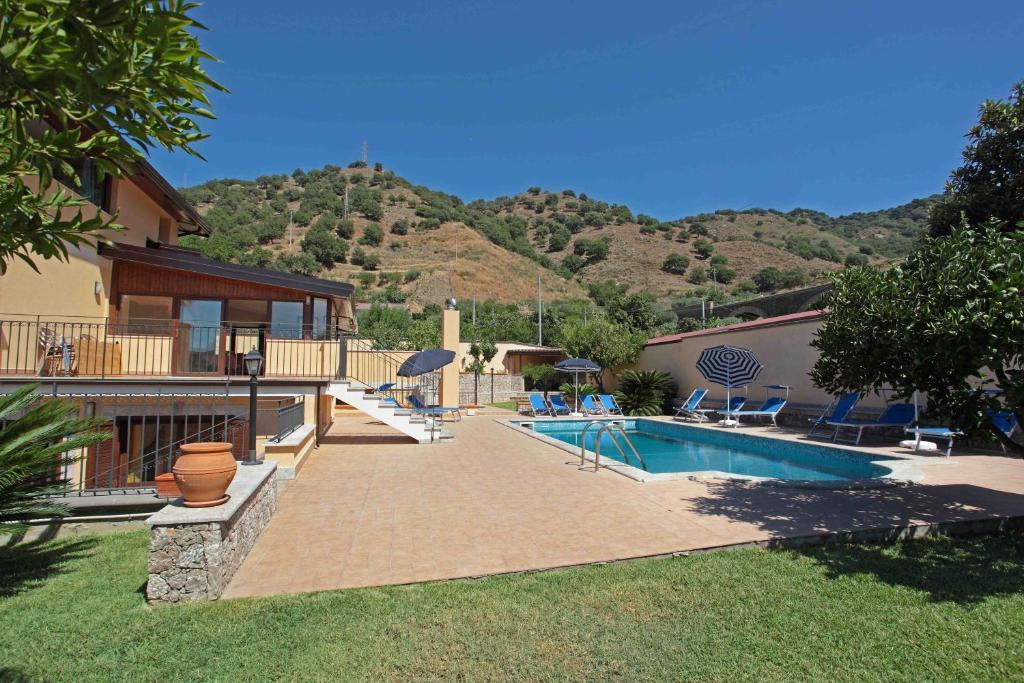 Villa Veronica Giardini Naxos Exterior photo