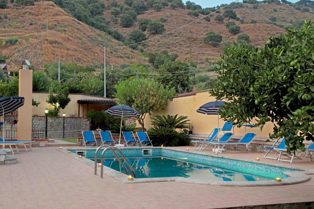 Villa Veronica Giardini Naxos Exterior photo
